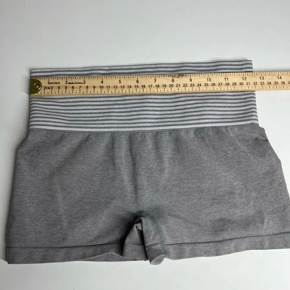 NWOT Skinny Girl Smoothers & Shapers Gray Booty lifter boy shorts slim fit Sz L